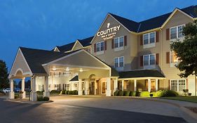 Country Inn & Suites By Radisson, Salina, Ks